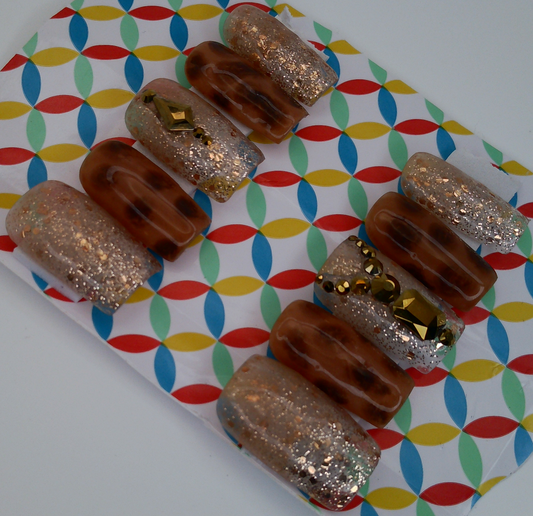 The Mob Wife Medium Square